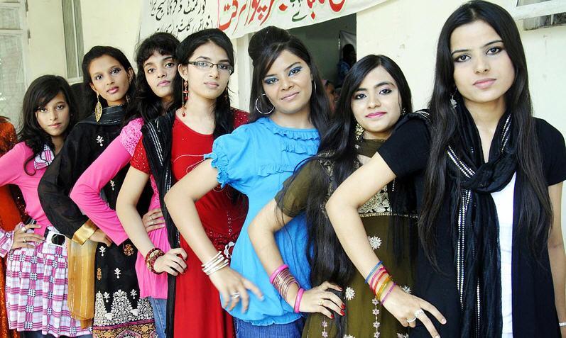 Govt Degree College for Women Gulshan Ravi Lahore Pics