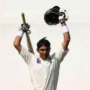 Misbah-ul-Haq-sixes