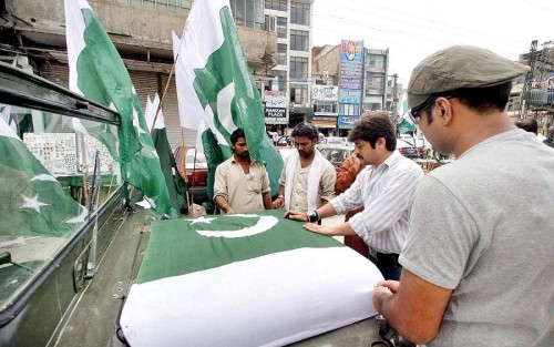 Pakistan 14 August 2024 flag in car