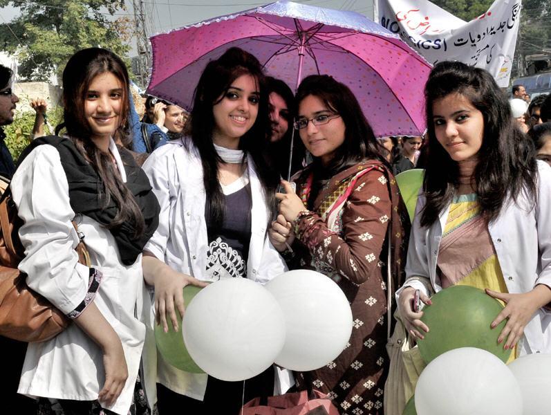 students College girls picture in lahore students College girls picture in lahore