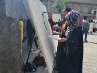 students painting in lahore